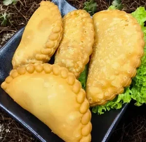 Curry Puff (4 Pieces)