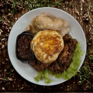 Black Pepper Chicken Rice with Fried Egg